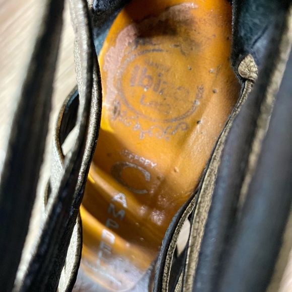 ALDO Gold Heels with Zipper - Picture 5 of 9